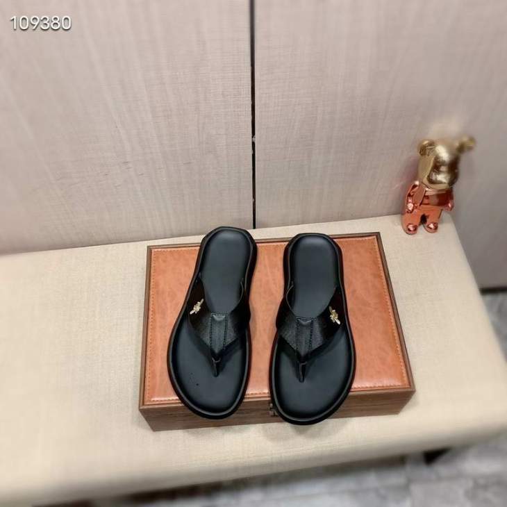 Picture of Gucci Slippers _SKUGuccisz38-45jyh03082537